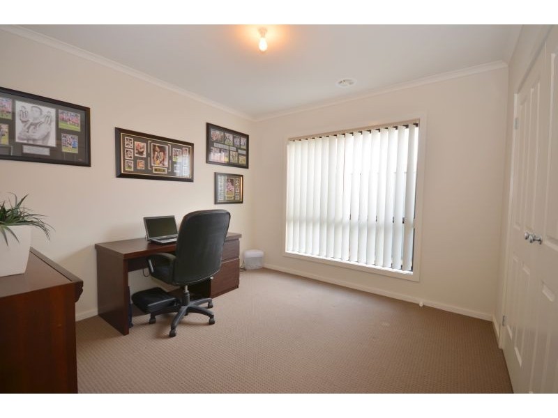 14 King George Way, Mitchell Park VIC 3352