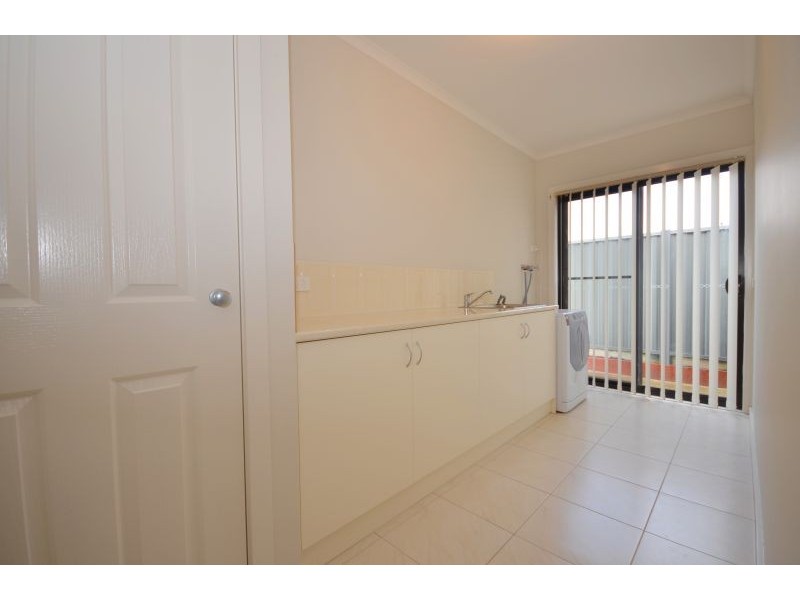 14 King George Way, Mitchell Park VIC 3352