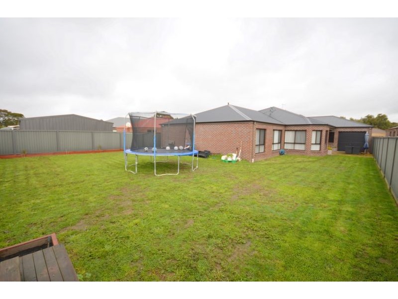 14 King George Way, Mitchell Park VIC 3352