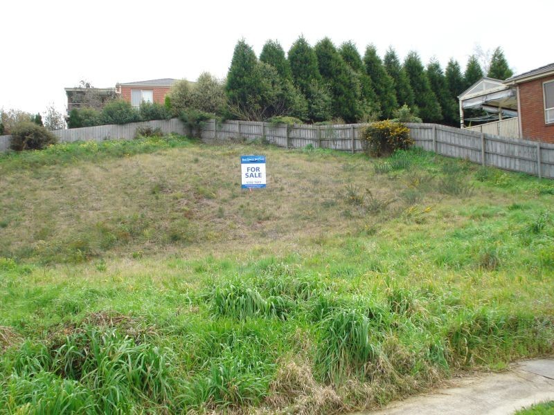 1 & 5 Highview Court, Black Hill VIC 3350