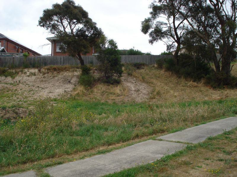 1 & 5 Highview Court, Black Hill VIC 3350