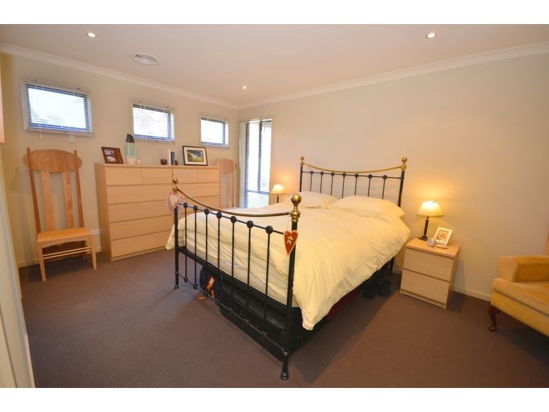48 Delaney Drive, Miners Rest VIC 3352