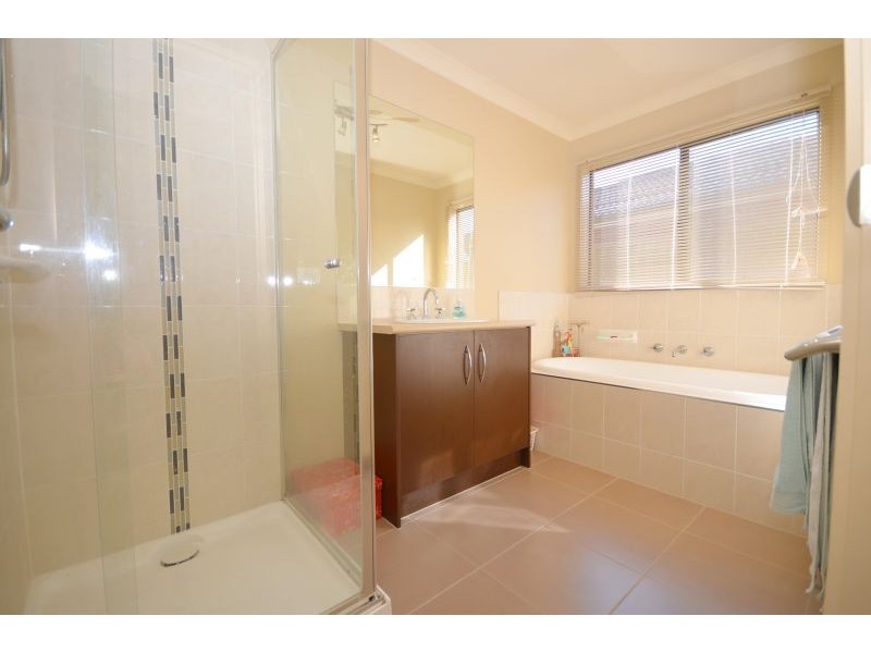 48 Delaney Drive, Miners Rest VIC 3352