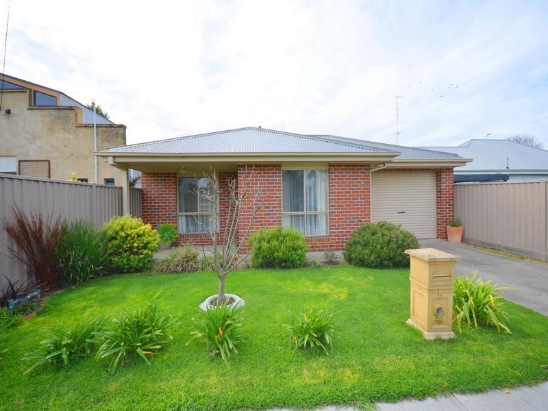 5 Sutton Street, Ballarat VIC 3350