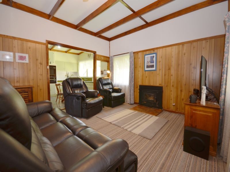 90 Blackmore Road, Sulky VIC 3352