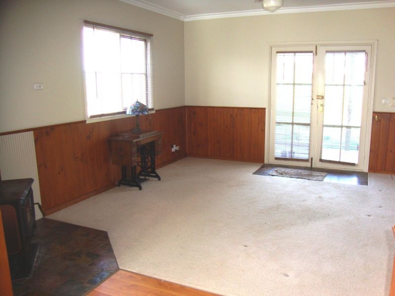 51 Linton-Piggoreet Road, Linton VIC 3360