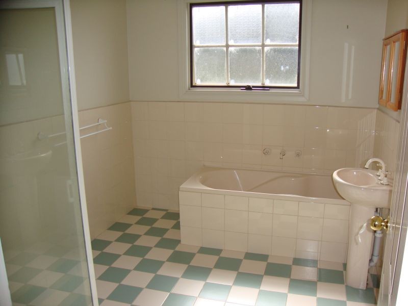 51 Linton-Piggoreet Road, Linton VIC 3360