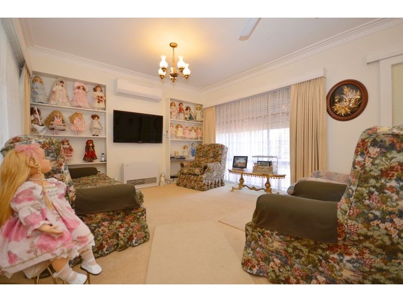 24 Smythes Road, Delacombe VIC 3356