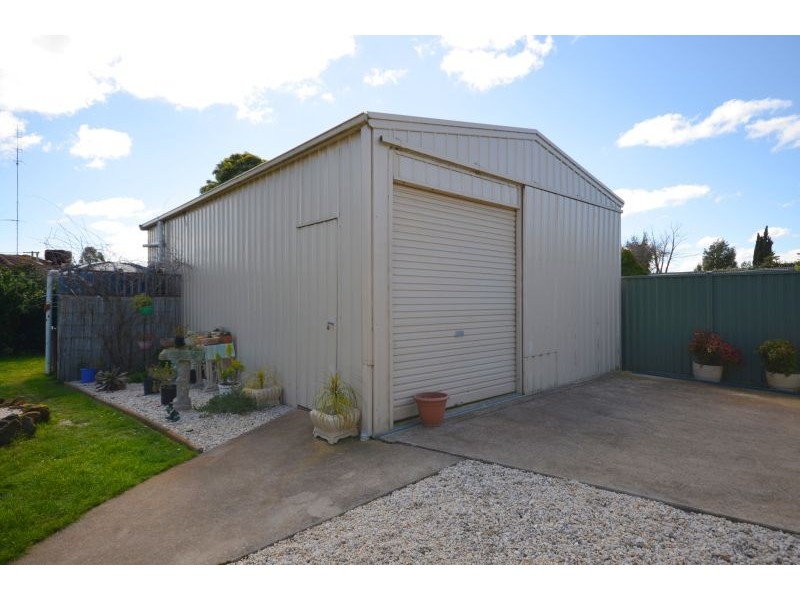24 Smythes Road, Delacombe VIC 3356