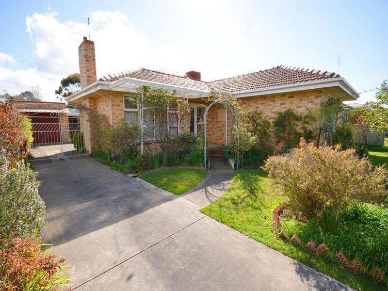 32 Longley Street, Alfredton VIC 3350