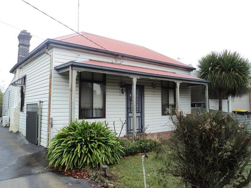 709 Howard Street, Soldiers Hill VIC 3350