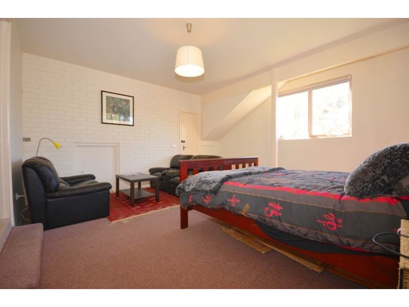 2 Judith Grove, Mount Clear VIC 3350