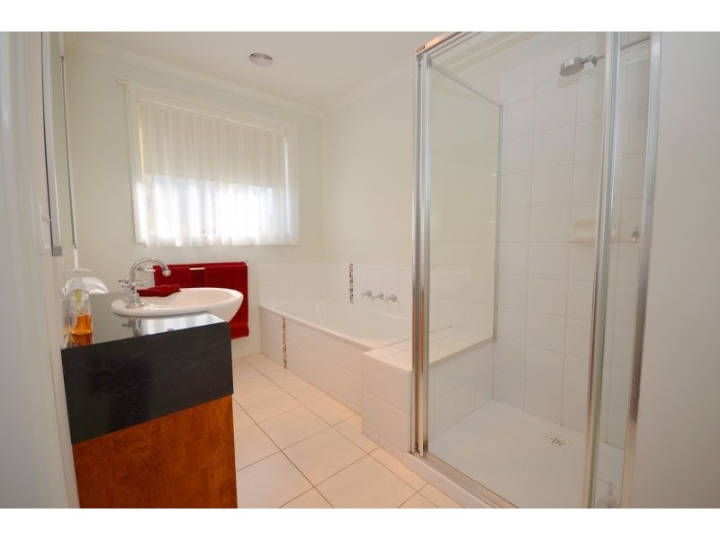 16 Clifton Street, Delacombe VIC 3356