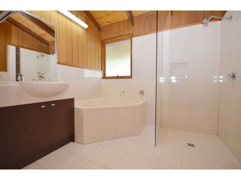 2 Kingston Court, Smythes Creek VIC 3351