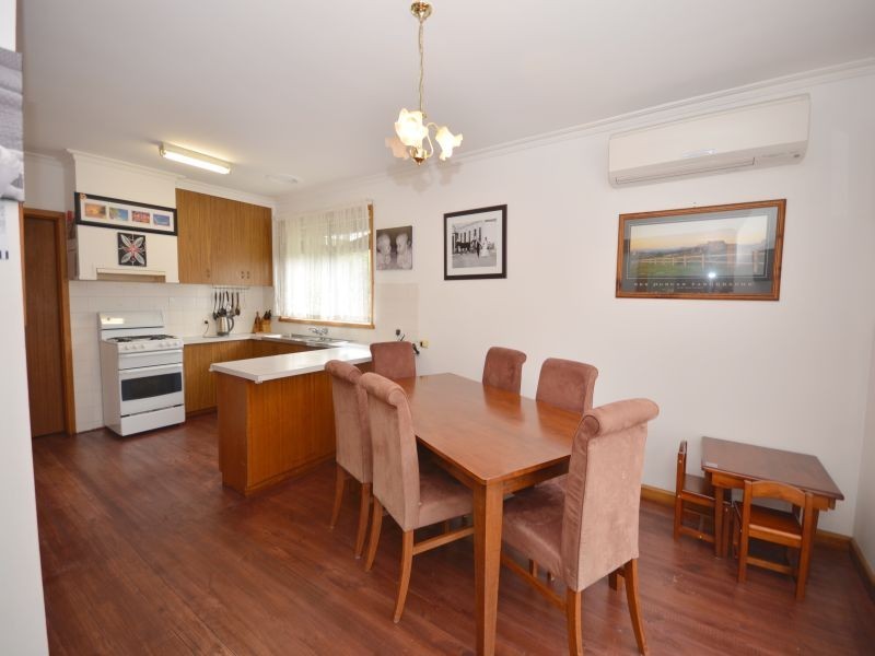 21 Semmens Avenue, Creswick VIC 3363