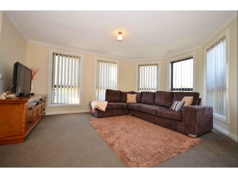 2 Modestino Place, Wendouree VIC 3355