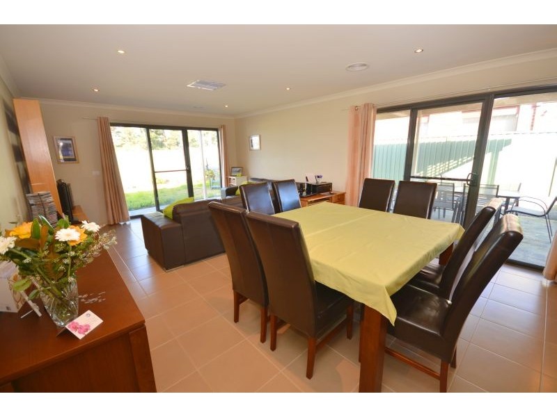 48 Delaney Drive, Miners Rest VIC 3352