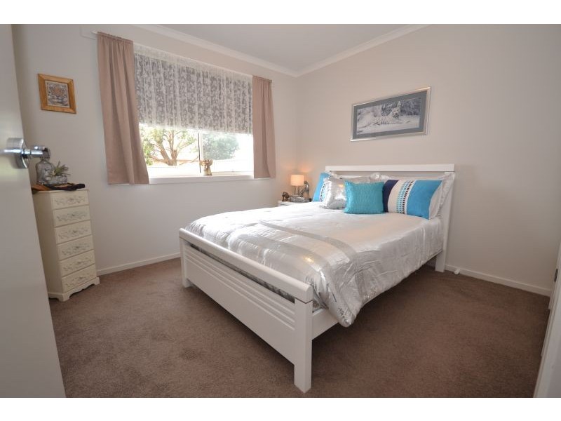 3/16 Carmichael Court, Sebastopol VIC 3356