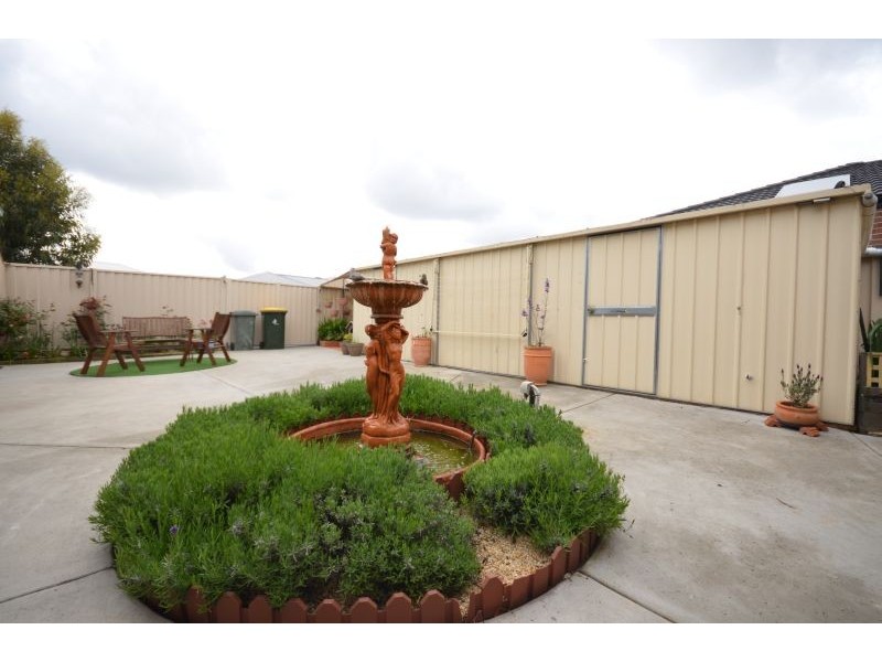 14 Robilliard Way, Sebastopol VIC 3356