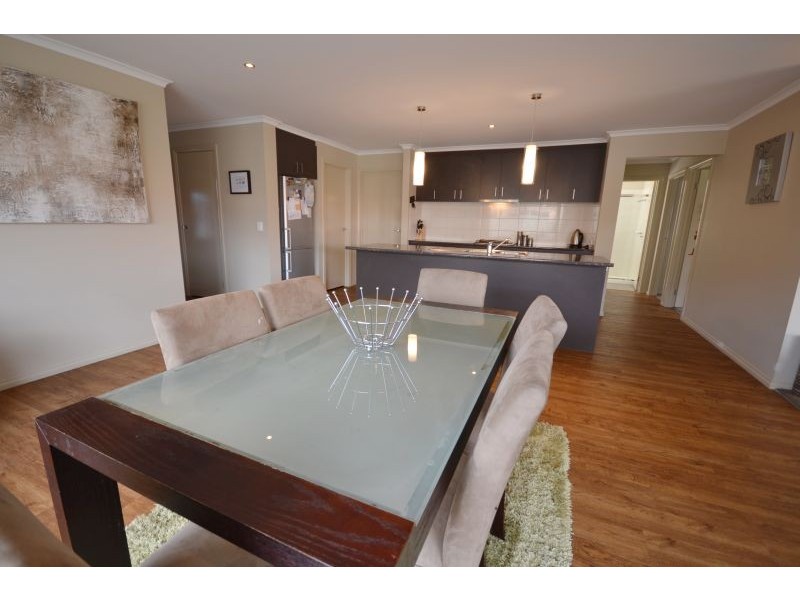 19 Holstein Close, Delacombe VIC 3356