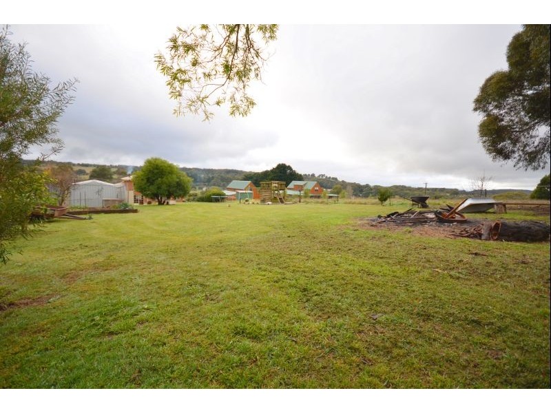 35 Urquhart Street, Gordon VIC 3345