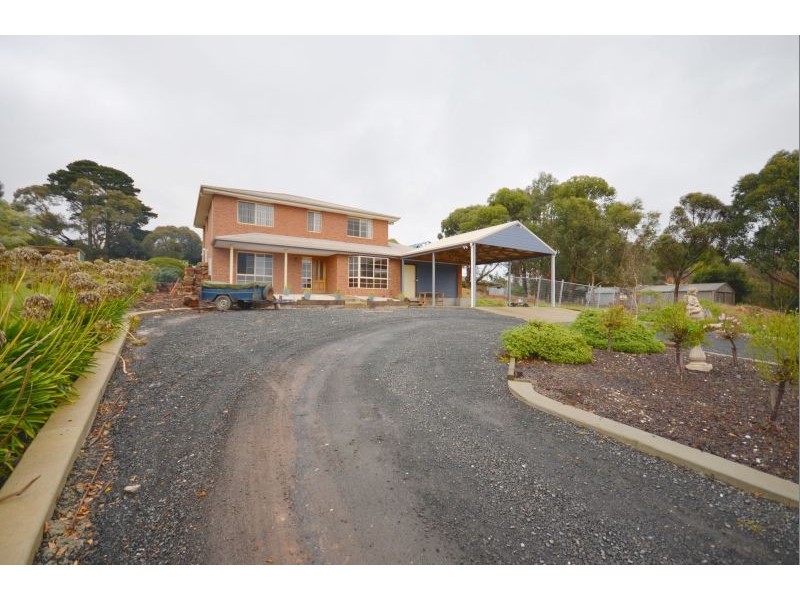 35 Urquhart Street, Gordon VIC 3345