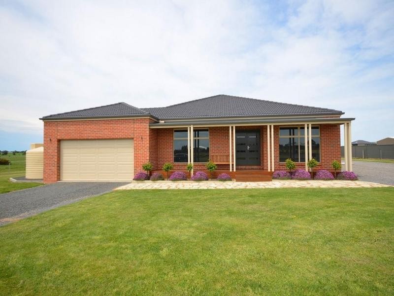 8 Maxwell Street, Cardigan Village VIC 3352