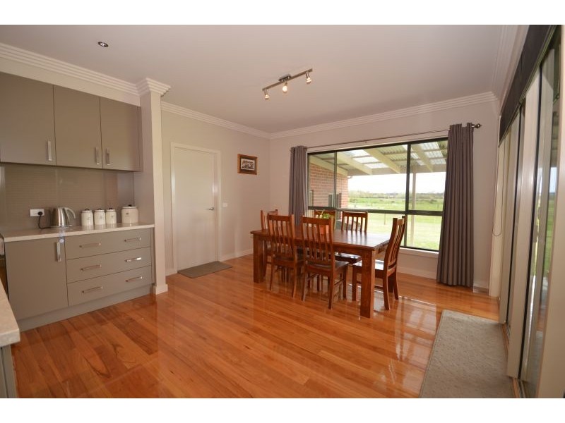 8 Maxwell Street, Cardigan Village VIC 3352