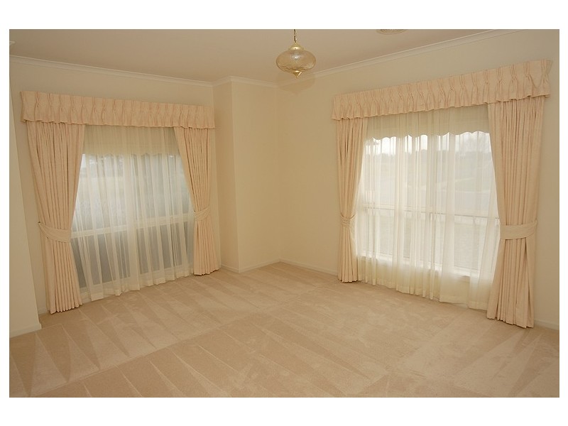 35 Dyson Drive, Alfredton VIC 3350