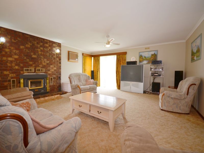 36 Bute Close, Clunes VIC 3370