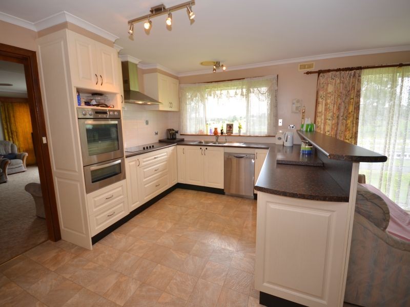 36 Bute Close, Clunes VIC 3370