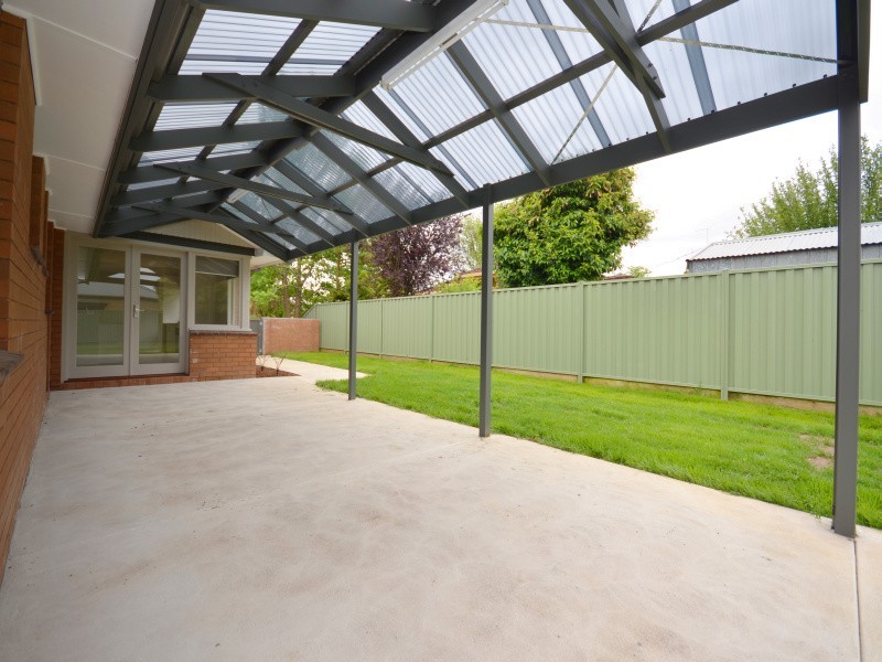 6 Howe Street, Miners Rest VIC 3352