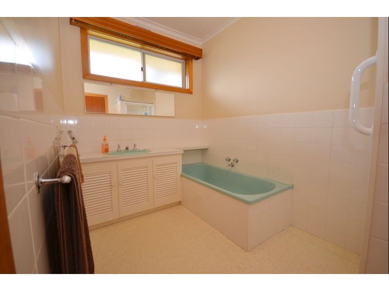 110 Smythes Road, Delacombe VIC 3356