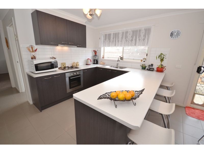Unit 3, 16 Carmichael Court, Sebastopol VIC 3356