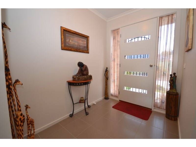 Unit 3, 16 Carmichael Court, Sebastopol VIC 3356