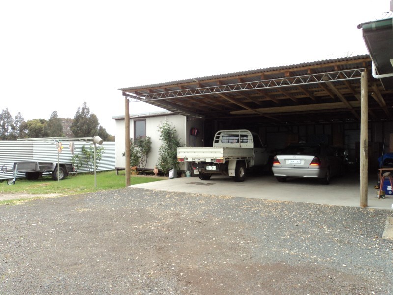 898 Linton – Carngham Road, Snake Valley VIC 3351