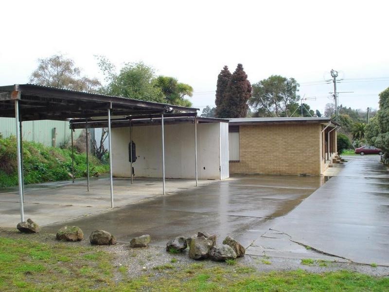 633 Bond Street, Mount Pleasant VIC 3350