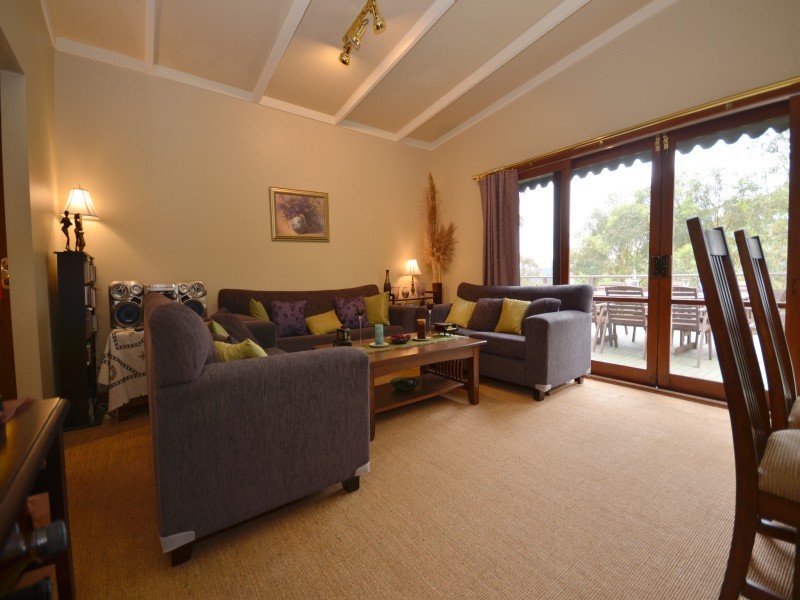 111 Brittain Street, Canadian VIC 3350