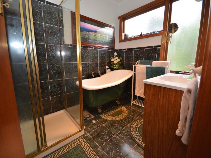 111 Brittain Street, Canadian VIC 3350