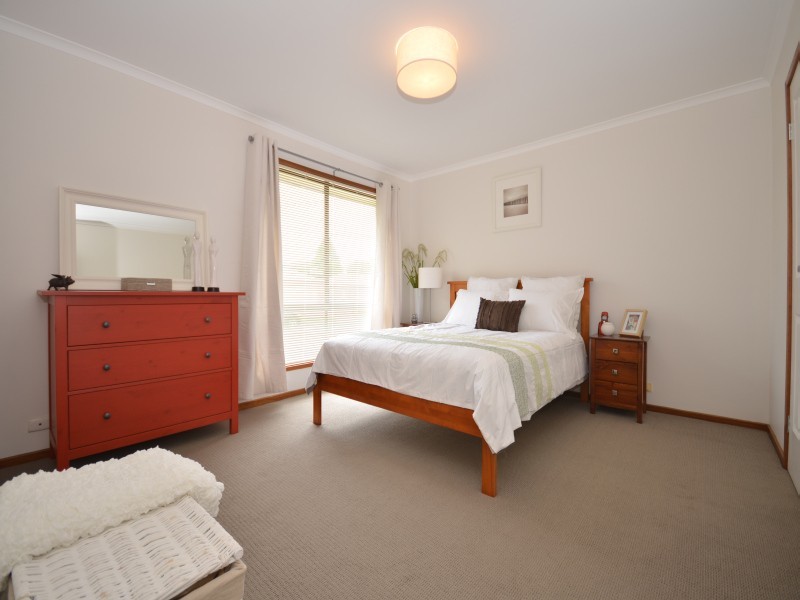 1/24 Bradby Avenue, Mount Clear VIC 3350