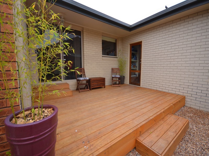 1/24 Bradby Avenue, Mount Clear VIC 3350