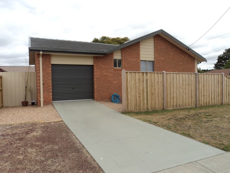 1/24 Bradby Avenue, Mount Clear VIC 3350