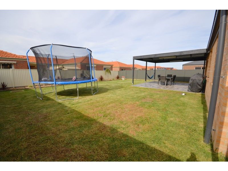 19 Holstein Close, Delacombe VIC 3356