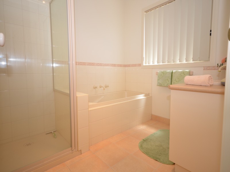 4 Hanover Street, Delacombe VIC 3356