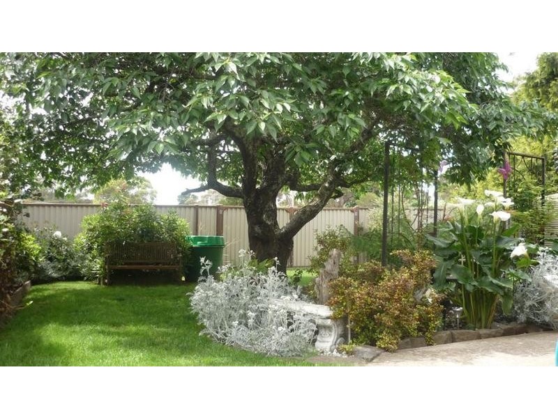 21 Semmens Avenue, Creswick VIC 3363