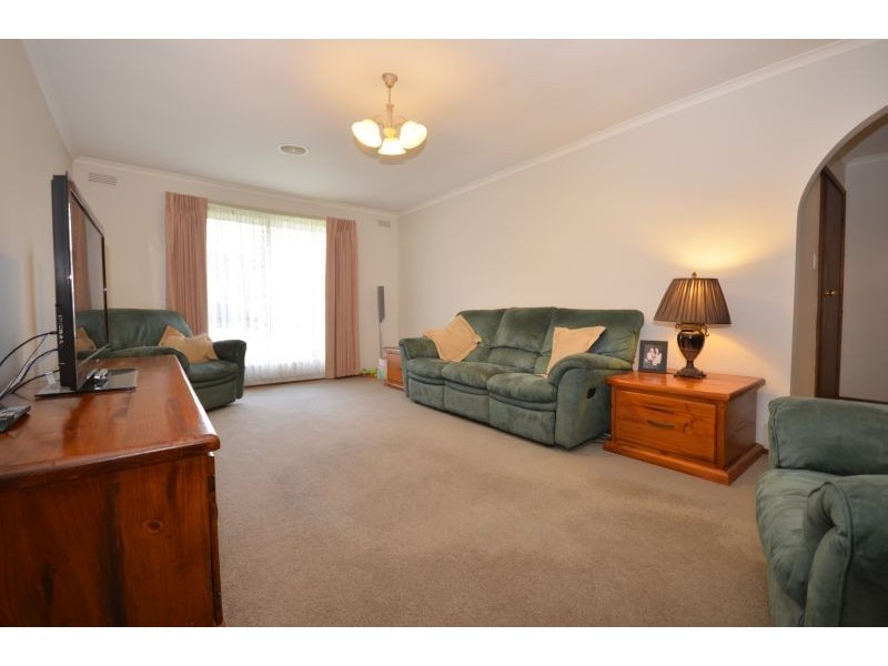 6 Mitchell Court, Soldiers Hill VIC 3350