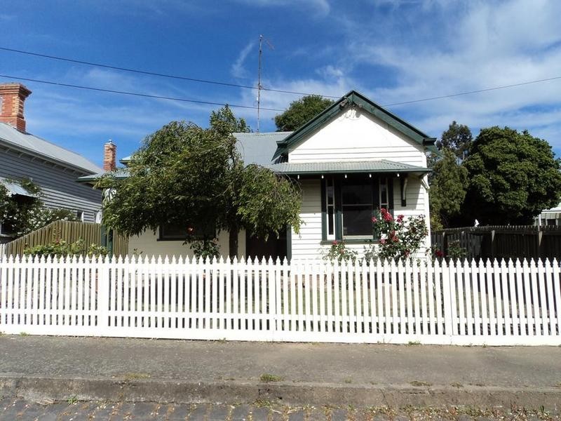 9 Hotham Street, Lake Wendouree VIC 3350