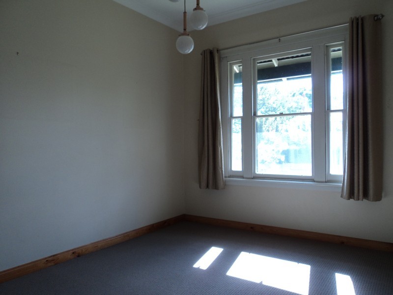 9 Hotham Street, Lake Wendouree VIC 3350