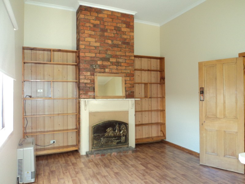 9 Hotham Street, Lake Wendouree VIC 3350