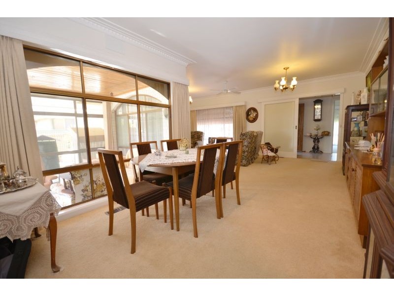 24 Smythes Road, Delacombe VIC 3356